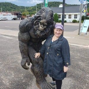 Meet your Posher, Julie